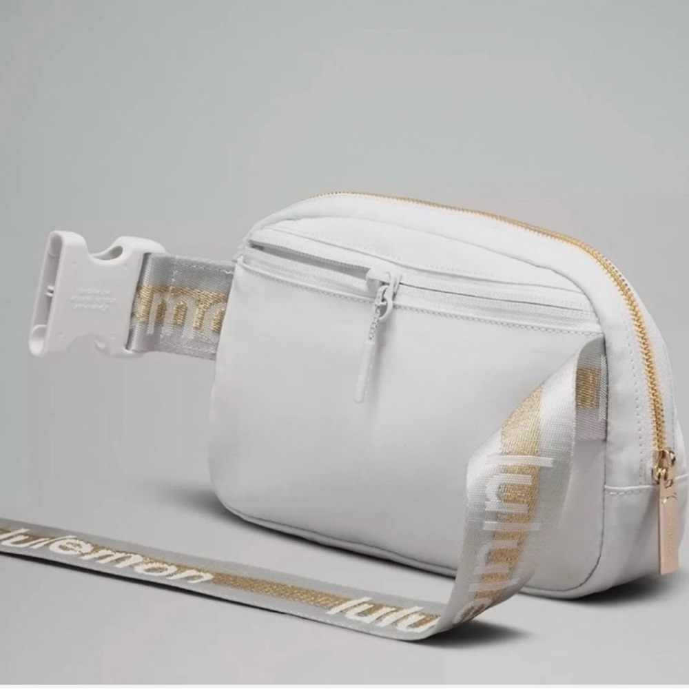 Lululemon Vapor/White/Gold Crossbody Bag LIMITED ADDITION - Picture 2 of 7